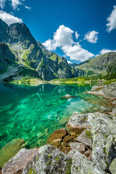 Zwarte Meer Onder Rysy Piek Tatra Bergen Polen Rechtenvrije Stockafbeeldingen