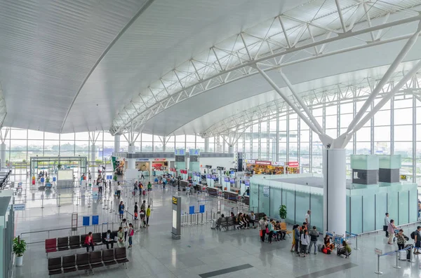 Hanoi Vietnam November2017 Passagiere Können Sehen Wie Sie Internationalen Flughafen — Stockfoto