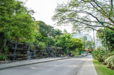 Kuala Lumpur, Malezya Ağustos 31,2018: Lake Gardens, Kuala Lumpur Perdana Botanik Bahçeleri olarak da bilinen Kuala Lumpur'ın ilk büyük ölçekli eğlence parkı olduğunu. İnsanların çevresinde görülen keşfetmek olabilir