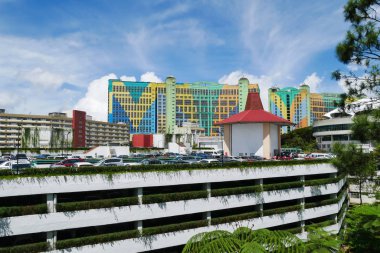 Genting Highlands, Malezya - 18 Ekim 2017 : Genting First World Hotel, Malezya'nın Pahang bölgesi Bentong'da yer alan 3 yıldızlı bir oteldir. İnsanlar onun etrafında keşfetmek görebilirsiniz.