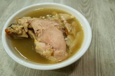 Çin tavuk bitkisel çorba