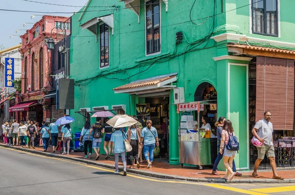 Jonker street ist die zentrale straße von chinatown in malacca. — Stockfoto