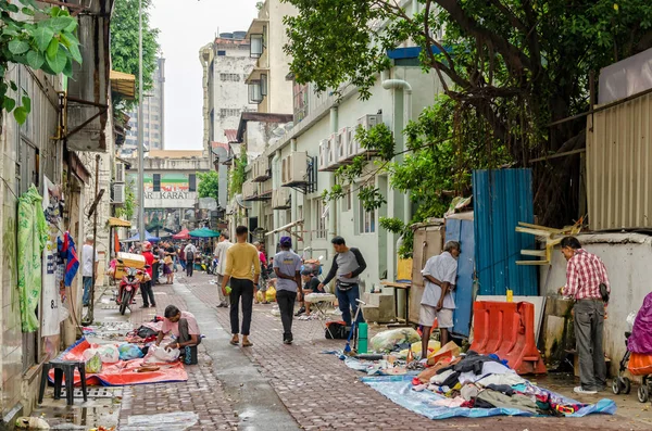 Pasar Karat jest pchli targ, który znajduje się w Chinatown, Kuala Lumpur. To rynek, który sprzedaje używane przedmioty. — Zdjęcie stockowe