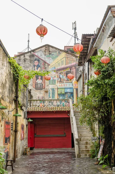 Kwai Chai Hong (Prankster Lane) is gelegen tussen Lorong Panggung en Jalan Petaling, het is vandaag de meest instagrammable locaties in het centrum van Kuala Lumpur. — Stockfoto