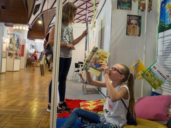 Prag - 10 Mayıs 2018: Kitap Dünya Prag 2018 - 24rd Uluslararası Kitap Fuarı ve edebiyat Festivali.