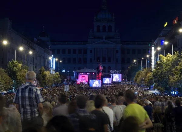 Praga Sierpień 2018 Zgromadzenie Ludzi Koncert Placu Wacława Kontekście Rocznicy — Zdjęcie stockowe