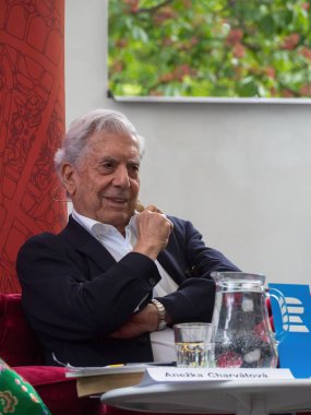 Nobel Edebiyat Ödülü laureat Mario Vargas Llosa Kitap Wor