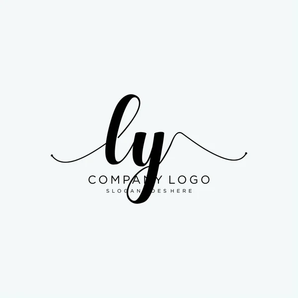 Initial Handwriting Logo Design Logo Fashion Photography Wedding Beauty Business — Stock Vector