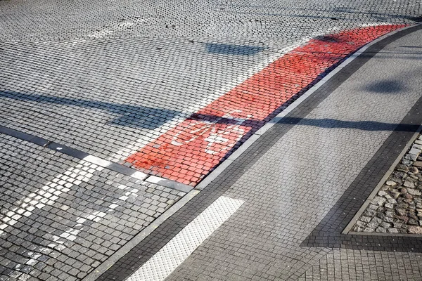 Bisiklet Şeritli Arnavut Kaldırımı Yukarıdan Sokak — Stok fotoğraf