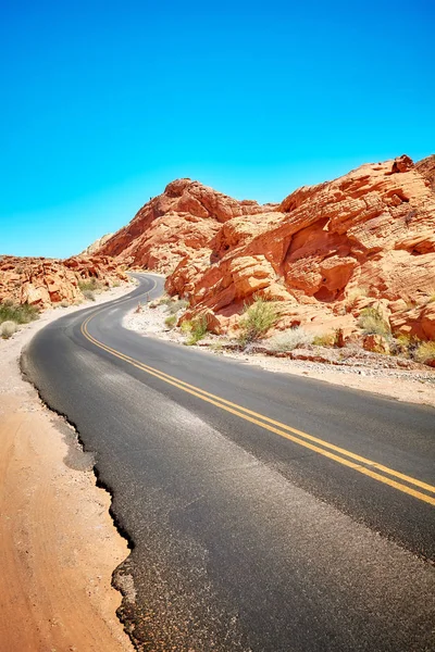 Opuszczony Road Koncepcja Podróży Valley Fire Nevada Stany Zjednoczone Ameryki — Zdjęcie stockowe