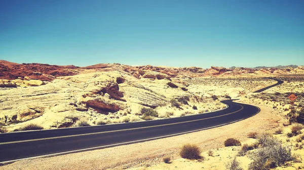 Vintage Toned Desert Road Travel Concept Valley Fire Nevada Usa — Stock Photo, Image