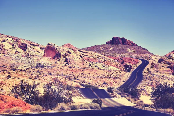 Винтажная Тонированная Картина Пустынной Дороги Концепция Путешествия — стоковое фото