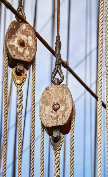 Old Sailing Ship Wooden Pulleys Selective Focus Nautical Background — Stock Photo, Image