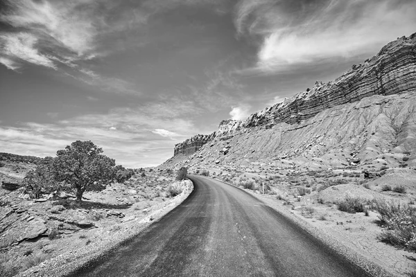 Black White Picture Picturesque Road Capitol Reef National Park Utah — Stock Photo, Image