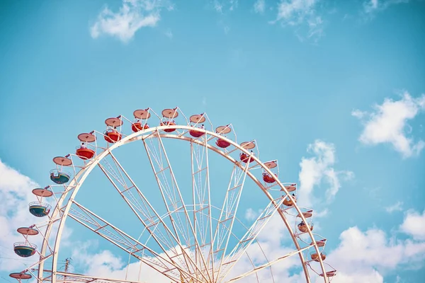 Photo Rétro Stylisée Une Grande Roue Contre Ciel — Photo