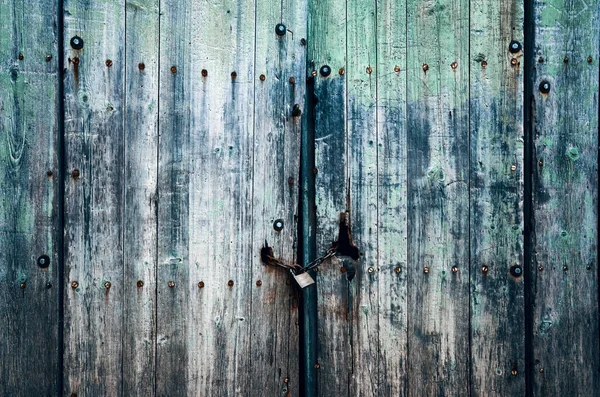Vecchio Legno Intemperie Porta Chiusa Sfondo Grungy — Foto Stock