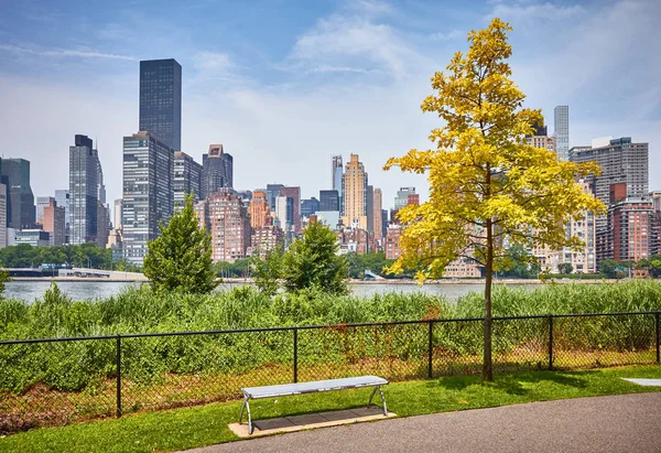 Fußweg Auf Der Roosevelt Insel Manhattan Hintergrund New York City — Stockfoto