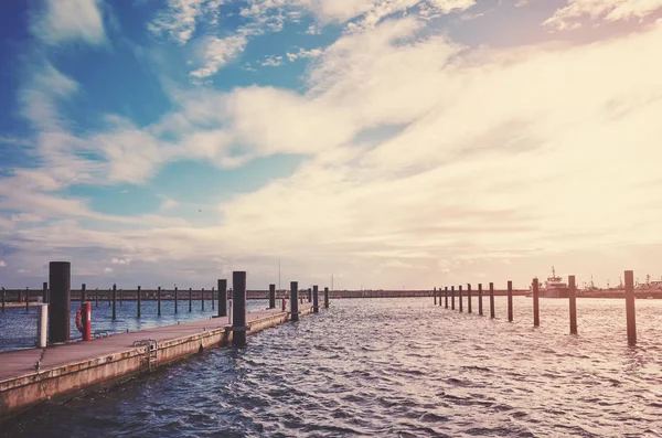 Vintage Stylizovaný Obrázek Prázdné Marina Sassnitz Při Západu Slunce Německo — Stock fotografie