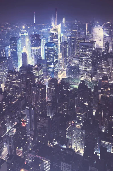 曼哈顿在晚上 从帝国大厦的看法 彩色色调的图片 Usa — 图库照片