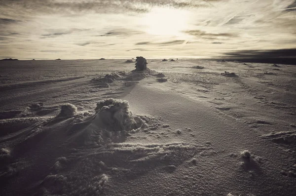 Inverno Paisagem Montanhosa Pôr Sol Cor Tonificada Imagem — Fotografia de Stock