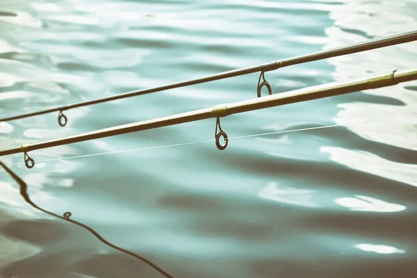 Крупним Планом Зображення Двох Напрямних Риболовлі Мала Глибина Різкості Застосовується — стокове фото