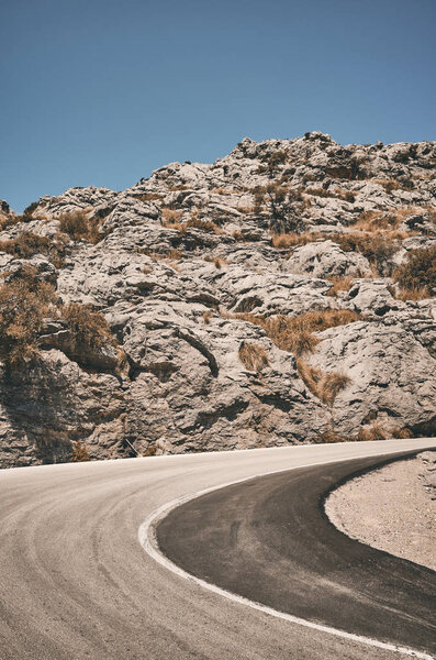 Mountain Road Curve Travel Concept Color Toned Picture — Stock Photo, Image