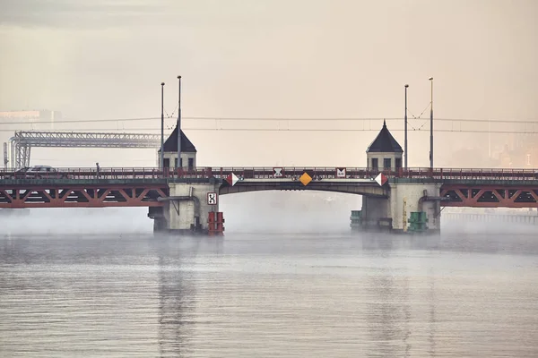 Длинный Мост Чешском Городе Туманном Восходе Солнца Польша — стоковое фото