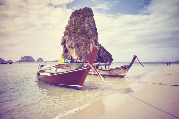 Houten Boten Het Strand Van Railay Kleur Gestemde Foto Thailand — Stockfoto