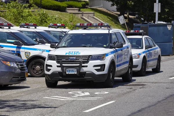 New York Usa June 2018 Nypd Vehicles Parked Street Staten — Stock Photo, Image