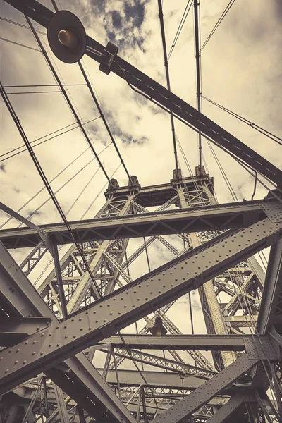 Retro Färg Tittar Upp Williamsburg Bridge Och Tonad Bild New — Stockfoto
