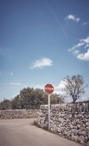 Señal Stop Por Caminos Rurales Cruzando Tonificación Color Aplicada Mallorca — Foto de Stock