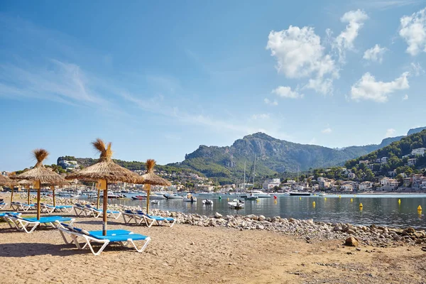 Rano Plaży Miejscowości Port Sóller Majorka Hiszpania — Zdjęcie stockowe