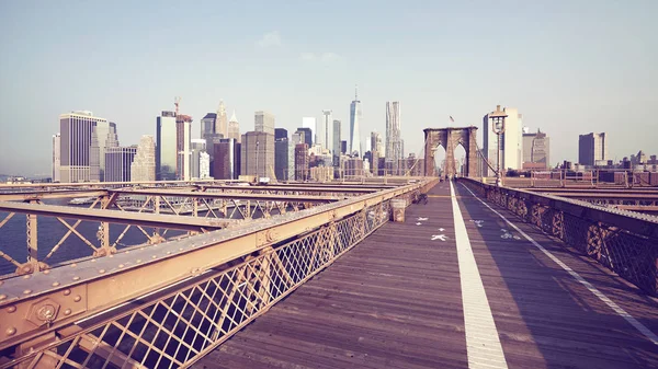 Бруклинский мост и Манхэттен, Нью-Йорк . — стоковое фото