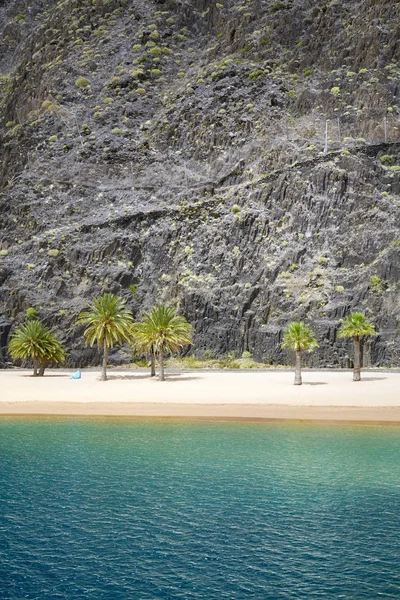 Playa de Las Teresitas, Tenerife, Espanha . — Fotografia de Stock