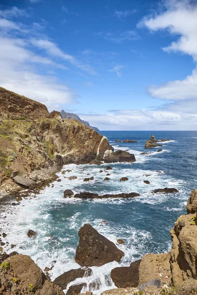 Scenic cliffs at the Atlantic Ocean coast of Tenerife, Spain. — Stock Photo, Image