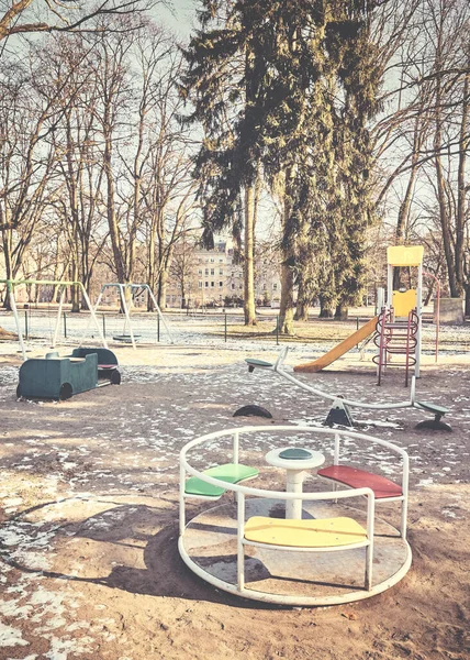 Imagem Retro Tonificada Parque Infantil Livre Vazio Inverno — Fotografia de Stock