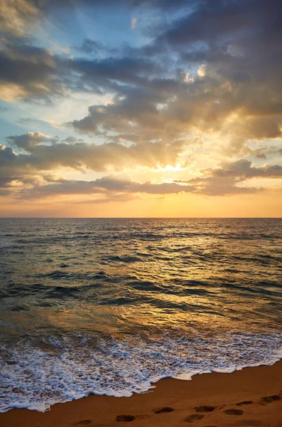 Puesta Sol Escénica Sobre Playa Tropical Sri Lanka — Foto de Stock