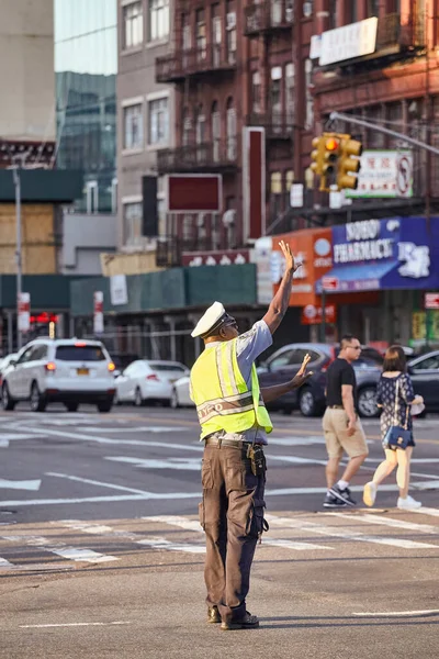 New York Usa Juni 2018 Nypd Trafikpolis Utför Arbete Manhattan — Stockfoto