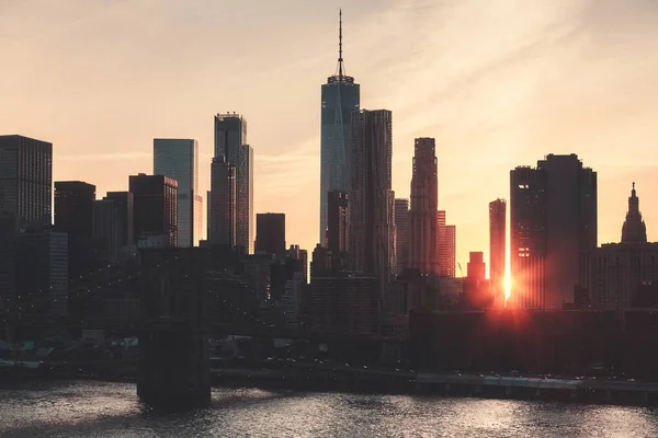 Retrotonad Bild Manhattans Silhuett Vid Solnedgången New York City Usa — Stockfoto