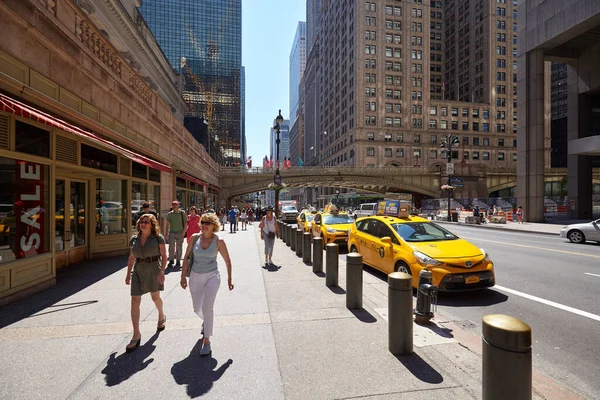 New York Usa June 2018 Busy East 42Nd Street Grand — Stock Photo, Image