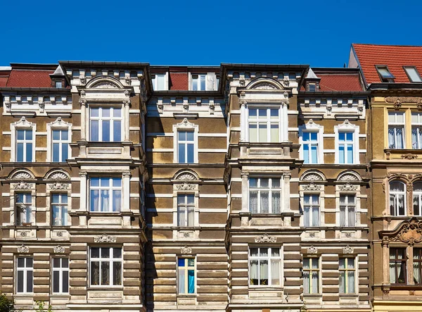 Polonya Nın Szczecin Kentindeki Slaska Caddesi Ndeki Eski Apartman Evleri — Stok fotoğraf
