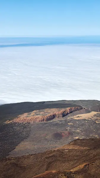 테이데 화산에서 구름이 스페인 테네리페 — 스톡 사진