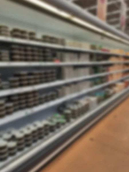 Fundo Borrado Uma Janela Exibição Dentro Supermercado Com Produtos Resfriados — Fotografia de Stock