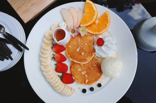 Colorful Fruit Pancakes Banana Orange Strawberry Maple Syrup — Stock Photo, Image