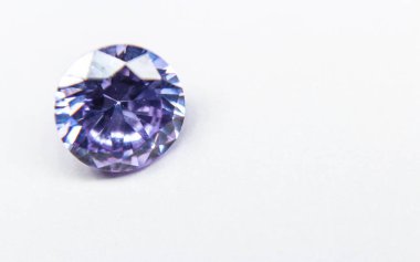 Doğal mor Safir değerli taş