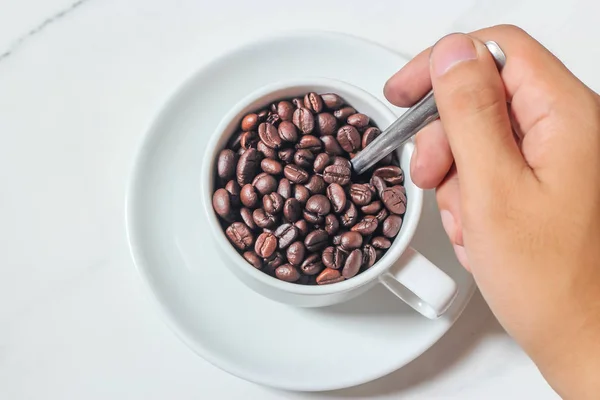 Kaffeeuhr Auf Marmorhintergrund Kreative Idee Minimalkonzept — Stockfoto