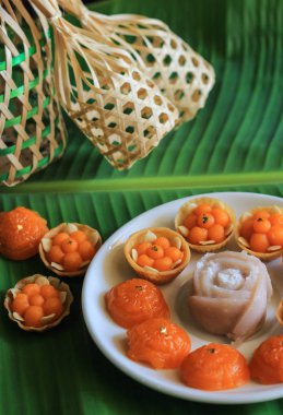 Geleneksel Tay Tatlısı, yapay tay tatlılarının yakın çekimi