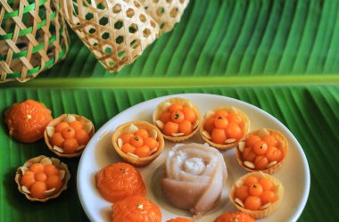 Geleneksel Tay Tatlısı, yapay tay tatlılarının yakın çekimi