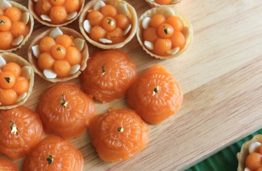 Geleneksel Tay Tatlısı, yapay tay tatlılarının yakın çekimi