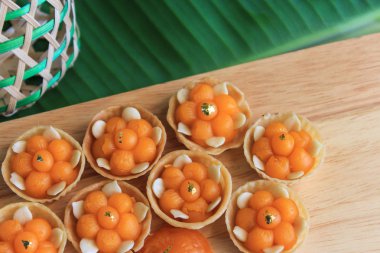 Geleneksel Tay Tatlısı, yapay tay tatlılarının yakın çekimi